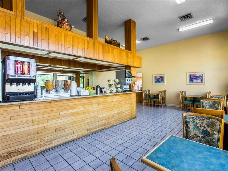 Quality Inn West Of Asheville Canton Exterior photo