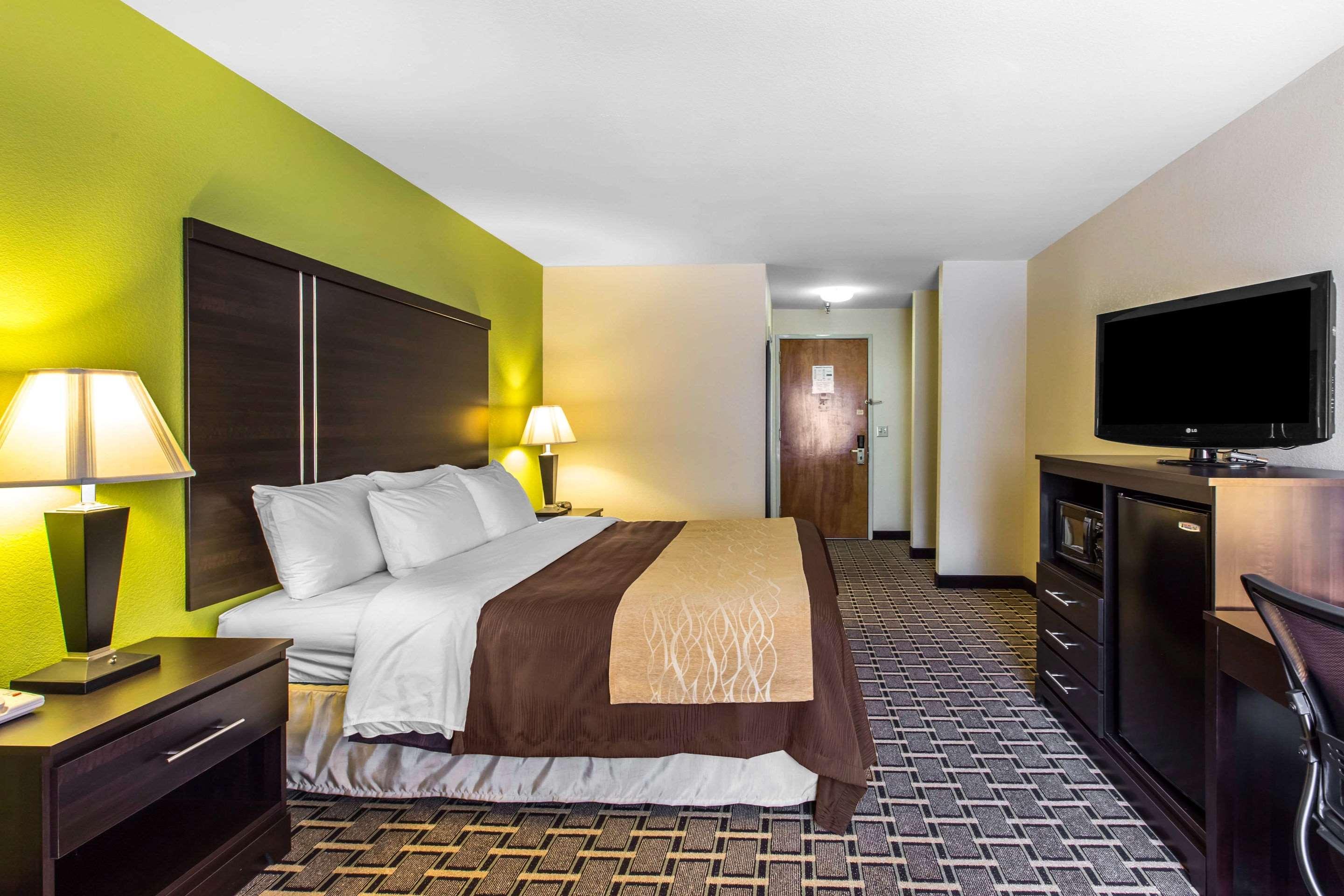 Quality Inn West Of Asheville Canton Exterior photo