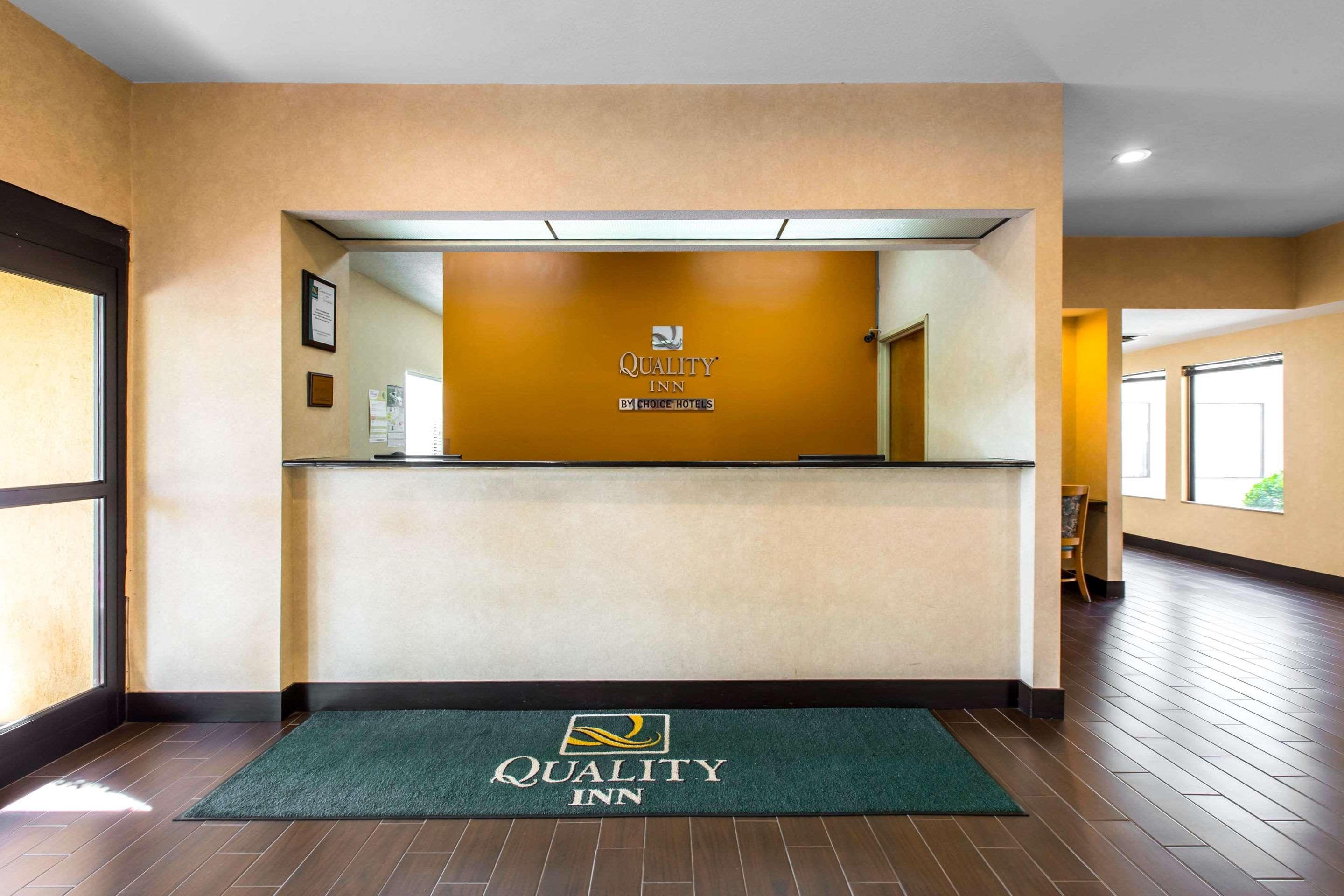 Quality Inn West Of Asheville Canton Exterior photo