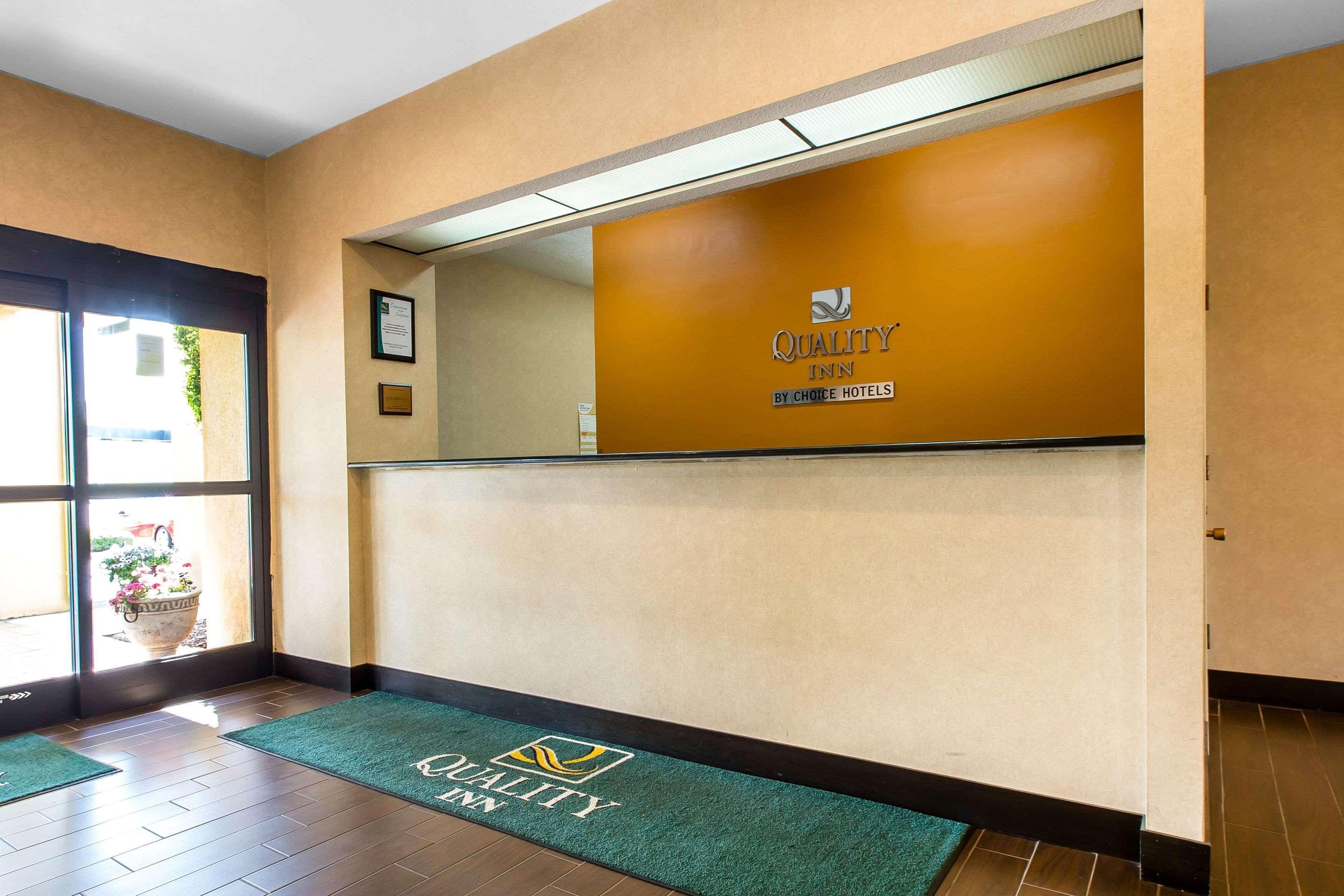 Quality Inn West Of Asheville Canton Exterior photo